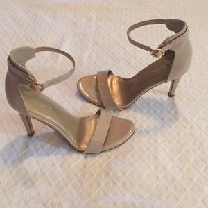 XAppeal Nude Heels Size 7